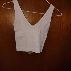 Chic White Ribbed V-Neck Crop Top